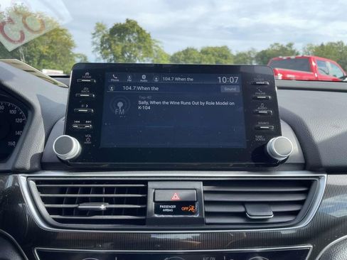Used 2022 Honda Accord Sport image 26
