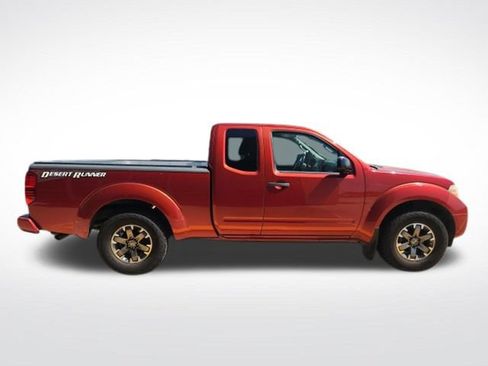 Used 2014 Nissan Frontier Desert Runner RWD image 9