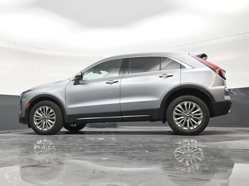 Used 2025 Cadillac XT4 Premium Luxury FWD image 20