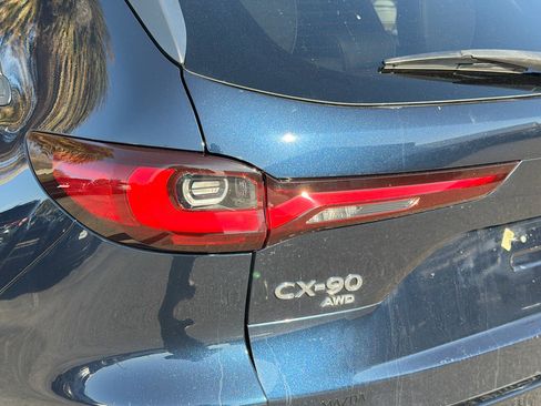 Used 2024 MAZDA CX-90 Plug-In Hybrid w/ Preferred image 10
