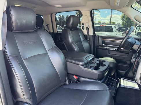 Used 2017 RAM 1500 Laramie AWD/4WD image 12
