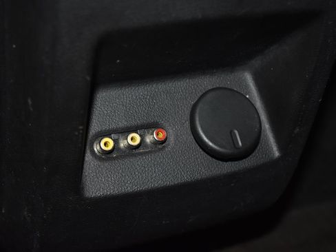 Used 2011 Chevrolet Equinox LTZ FWD image 19