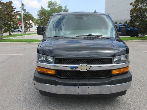 Used 2019 Chevrolet Express 2500 w/ Driver Convenience Package RWD image 8