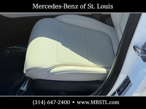 New 2026 Mercedes-Benz C 300 4MATIC Sedan image 16