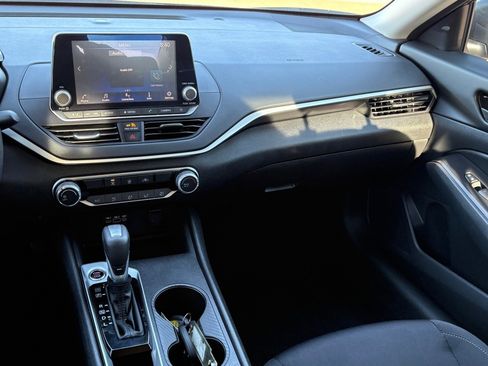 Certified 2025 Nissan Altima 2.5 S image 14