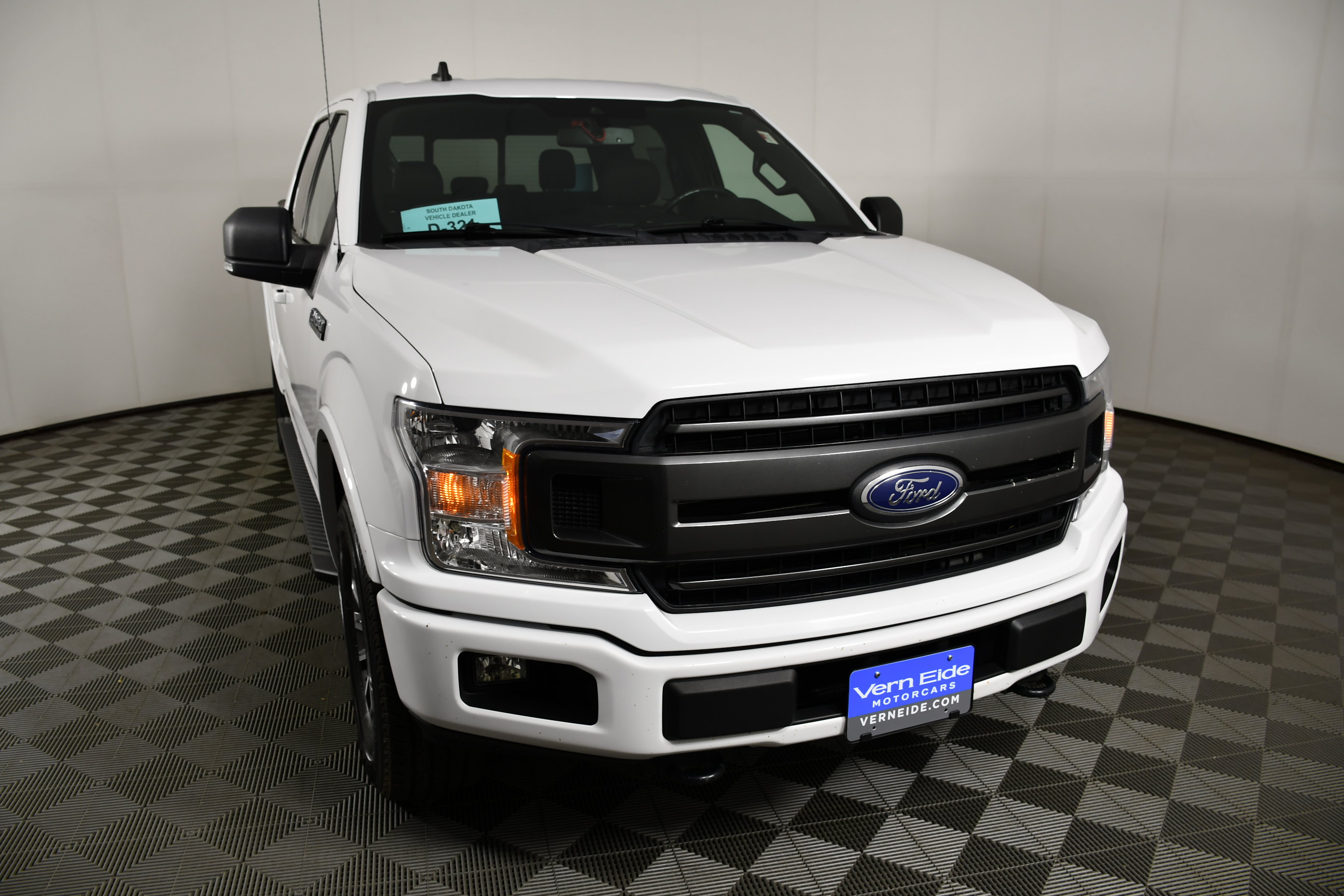 Used 2020 Ford F150 XLT w/ Equipment Group 302A Luxury AWD/4WD image 3
