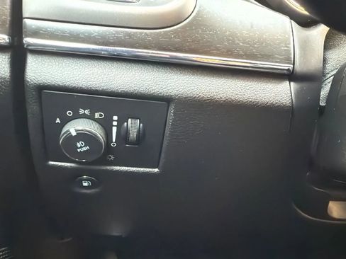 Used 2018 Jeep Grand Cherokee Limited AWD/4WD image 14
