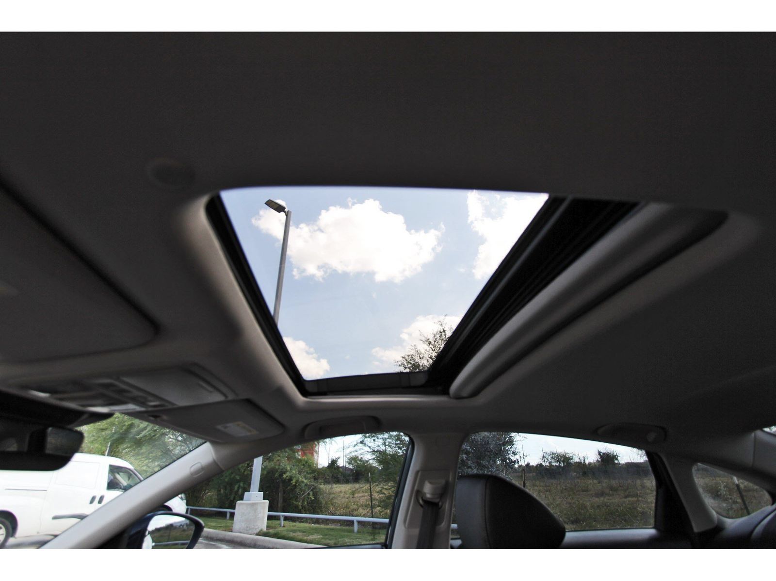 Used 2022 Honda Accord Touring image 34