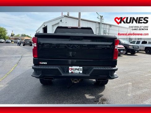 Used 2021 Chevrolet Silverado 1500 Custom Trail Boss w/ Midnight Edition AWD/4WD image 7