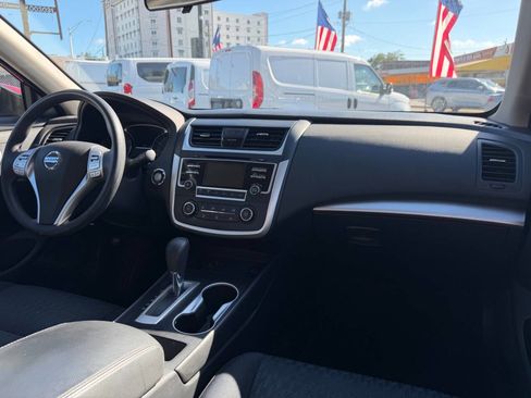 Used 2017 Nissan Altima 2.5 S w/ Power Driver Seat Package FWD image 12