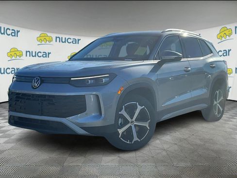 New 2026 Volkswagen Tiguan SE image 4