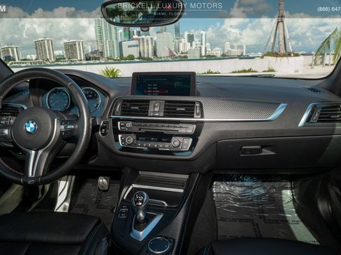 Used 2018 BMW M2 image 8