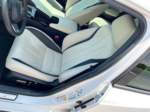 Used 2025 Acura Integra A-Spec FWD image 19