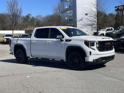 Used 2022 GMC Sierra 1500 Elevation w/ Elevation Premium Package