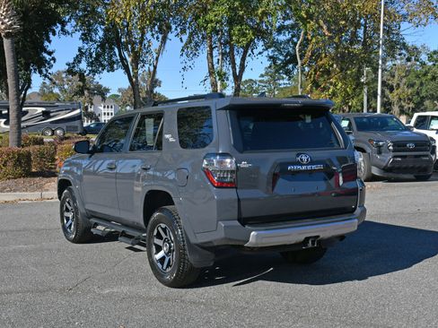 Certified 2024 Toyota 4Runner TRD Off-Road Premium image 3