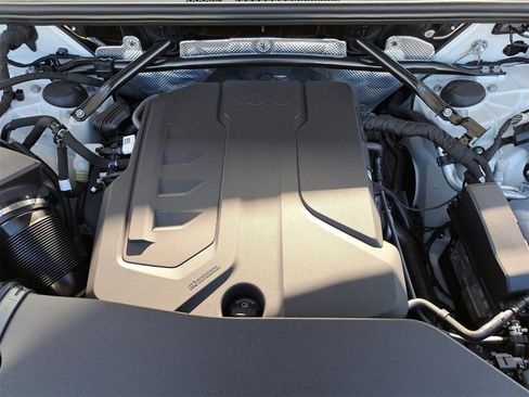 New 2025 Audi Q5 Premium Plus image 34