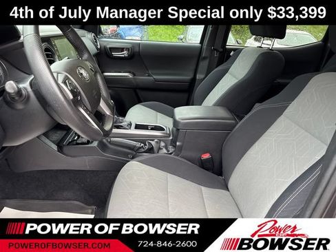 Used 2021 Toyota Tacoma TRD Sport w/ Technology Package AWD/4WD image 11