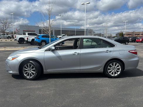Used 2015 Toyota Camry XLE image 23