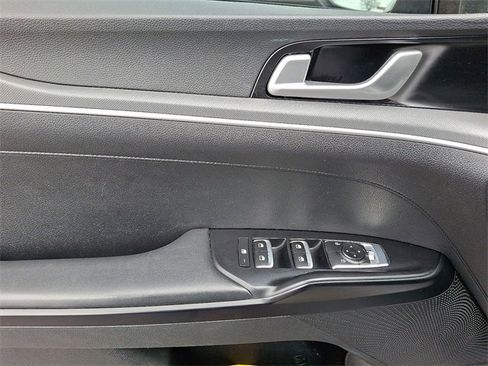 Used 2022 Kia K5 GT-Line image 12