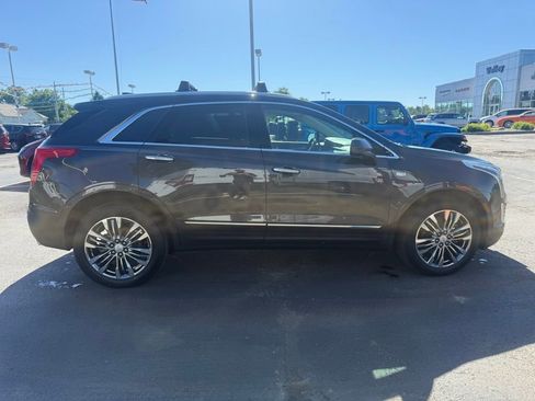 Used 2018 Cadillac XT5 Premium Luxury w/ Driver Assist Package AWD/4WD image 2