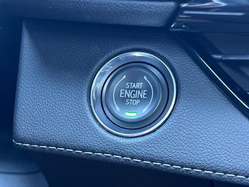 Used 2026 Buick Enclave Sport Touring w/ Power Package FWD image 33