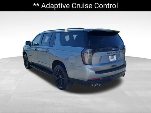 Used 2025 Chevrolet Suburban RST w/ Advanced Technology Package image 3