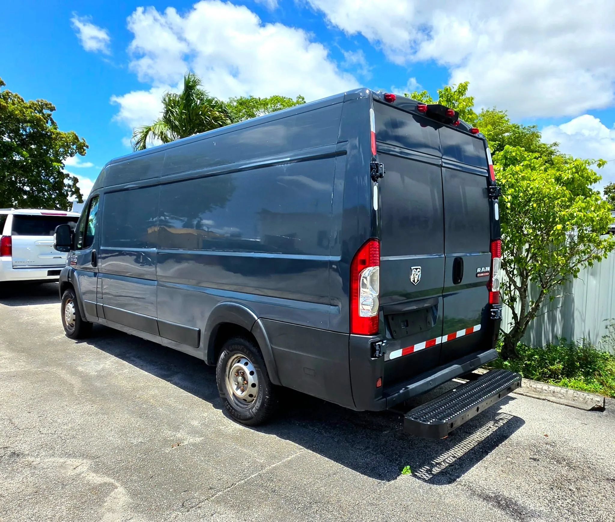 Used 2019 RAM ProMaster 3500 FWD image 4