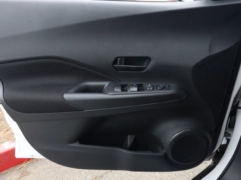 New 2025 Nissan Kicks Play S image 22