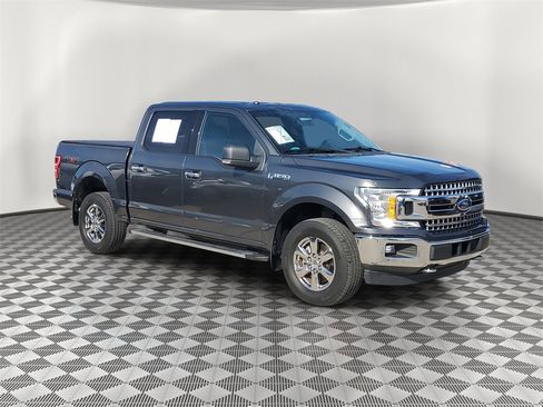 Used 2018 Ford F150 XLT w/ Equipment Group 302A Luxury image 2