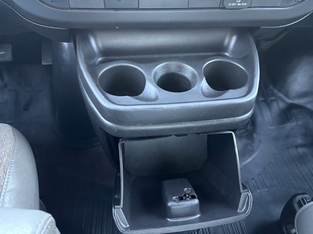 Used 2019 Chevrolet Express 2500 RWD image 17