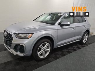 Used 2024 Audi Q5 e Premium Plus AWD/4WD video 1