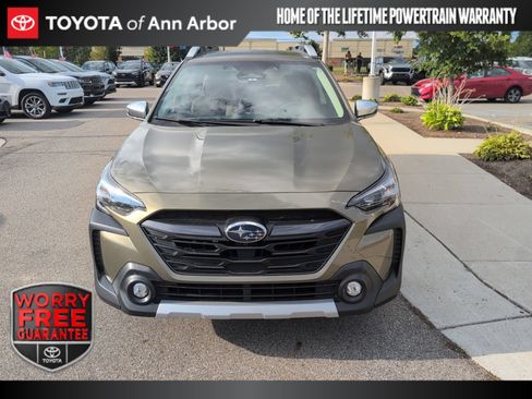 Used 2024 Subaru Outback Touring AWD/4WD image 1