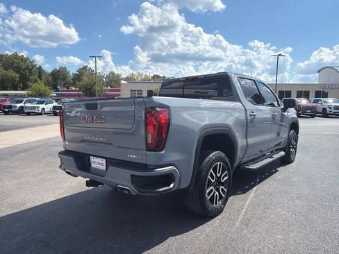 Used 2025 GMC Sierra 1500 AT4 w/ AT4 Premium Package AWD/4WD image 4