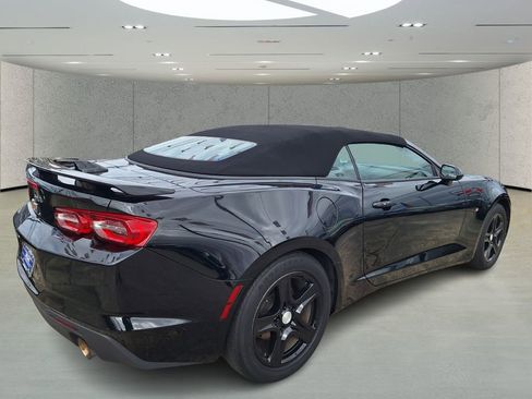 Used 2023 Chevrolet Camaro LT image 5