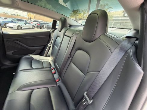 Used 2022 Tesla Model 3 RWD image 22