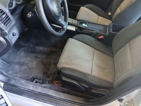 Used 2005 Subaru Legacy 2.5i AWD/4WD image 8