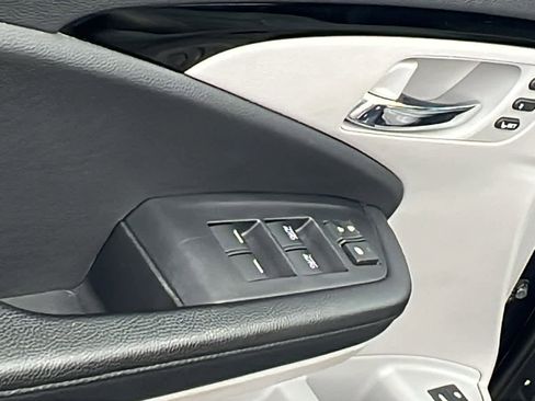 Used 2019 Honda Pilot Elite image 22