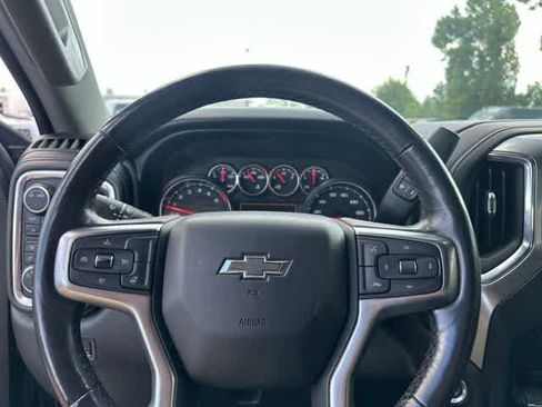 Used 2021 Chevrolet Silverado 1500 LT Trail Boss w/ Convenience Package II AWD/4WD image 12