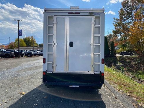 New 2026 Ford E-350 and Econoline 350 Super Duty w/ Power Equipment Group image 19