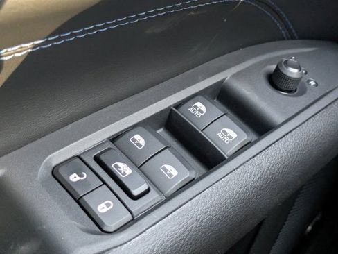New 2026 Jeep Compass Latitude w/ Sun and Sound Group AWD/4WD image 21