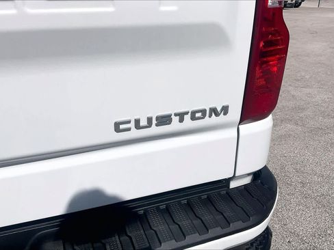Used 2025 Chevrolet Silverado 1500 Custom w/ Turbomax Blackout Package RWD image 10