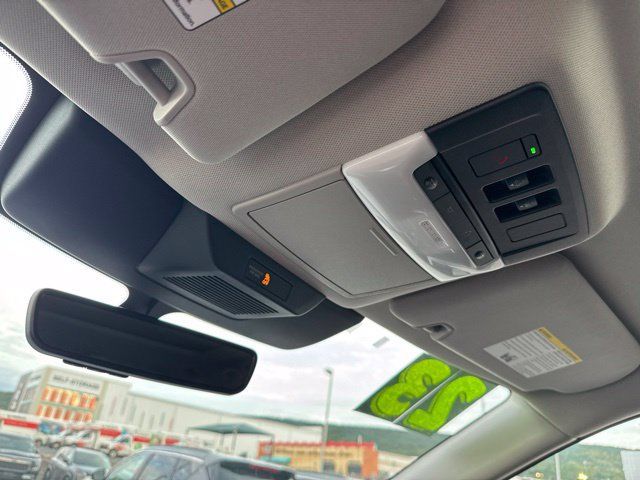 Certified 2023 Nissan Pathfinder Platinum AWD/4WD image 40
