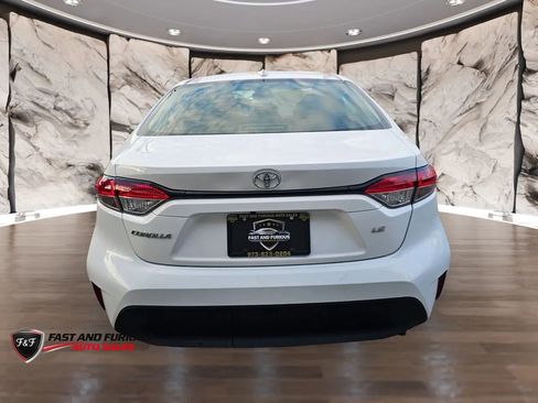 Used 2024 Toyota Corolla LE FWD image 24