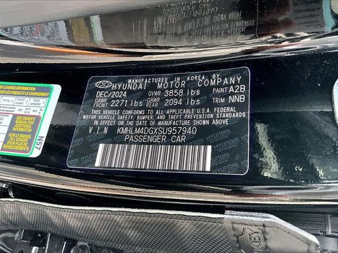 Used 2025 Hyundai Elantra Sport FWD image 5