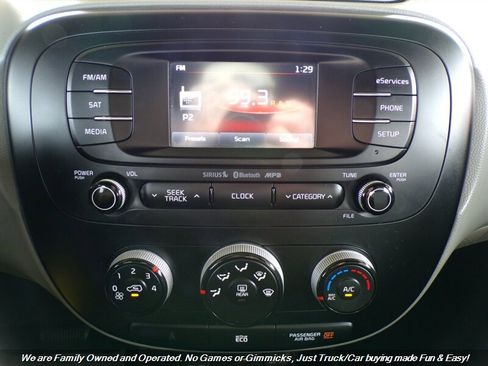 Used 2015 Kia Soul + image 35