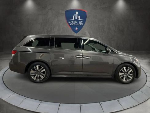 Used 2016 Honda Odyssey Touring image 6