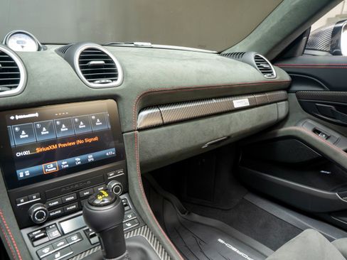 Certified 2025 Porsche 718 Boxster Spyder RS RWD image 25