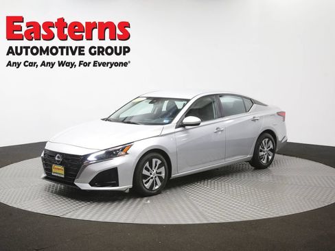 Used 2023 Nissan Altima 2.5 S FWD image 54