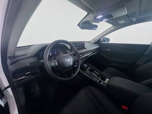 Used 2025 Honda Accord EX-L image 18