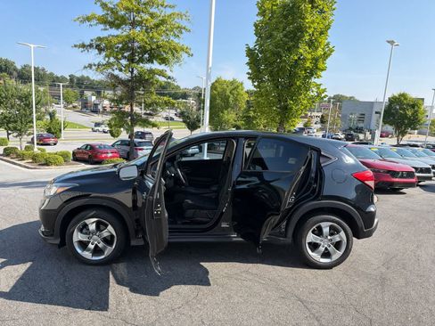 Used 2016 Honda HR-V EX image 19